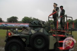 HUT TNI di Balikpapan Diwarnai Hujan Deras
