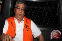 Akil Mochtar Bantah Semua Dakwaan KPK