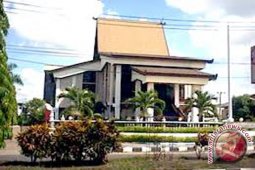 DPRD Belajar Kelola Hotel Ke Jatim