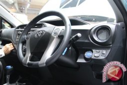Toyota  Kenalkan Mobil dengan Fitur Autopilot