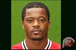 Evra Sebut Lizarazu "Parasit"