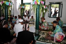 KPH Notonegoro Resmi Jadi Suami GKR Hayu
