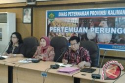 Disnak Susun Draf Pergub Tentang Kemitraan Ayam Pedaging