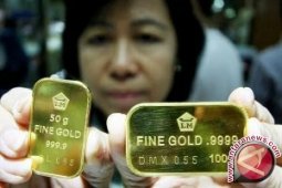Harga emas turun karena pasar lakukan konsolidasi