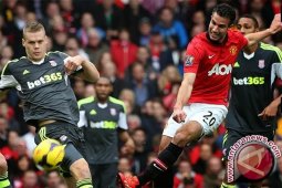 Gol Chicarito selamatkan muka Moyes