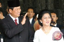 Presiden dan Ibu Negara sapa warga Bukittinggi