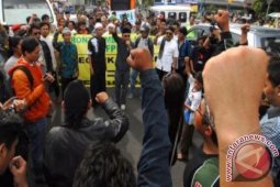 Demo Bubarkan FPI Tasikmalaya