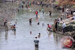 Peringatan Sungai