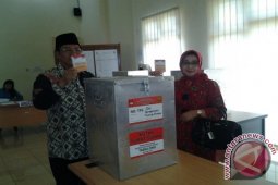 BUPATI TABALONG IKUT PENCOBLOSAN