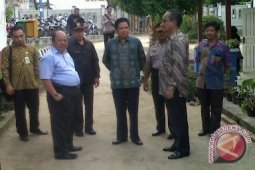Bupati Bangka Barat Tinjau Tes CPNS