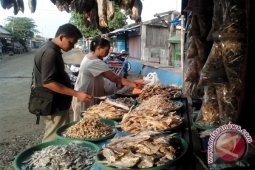 Ikan kering Bengkulu diburu wisatawan