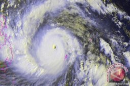 Badai Haiyan Filipina Potensi Melanda Indonesia