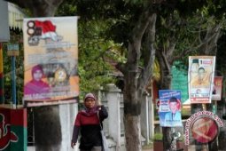 Caleg Masih Abaikan Aturan Pemasangan Alat Kampanye