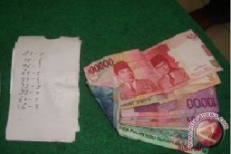 Polisi Tangkap Penjual Kupu