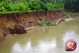 Legislator Desak Pemkab Gorut Bangun Tanggul Pengaman Sungai