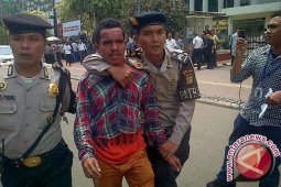 Kronologi Penyerangan ruang sidang Mahkamah Konstitusi
