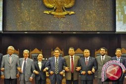 Pengamat: pulihkan MK sebelum tangani sengketa pemilu