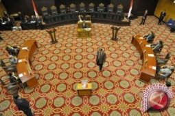 DPR Tak Ubah Substansi Perppu MK