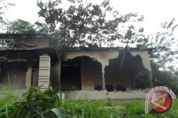 Kapolres- Bupati sayangkan pembakaran pos polisi