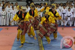 SAJIAN TARI PANTUL