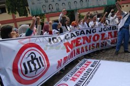 Aksi solidaritas dokter