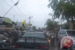 MACET JALAN PRAMUKA