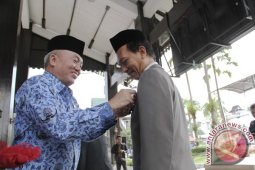 SATYA LENCANA PENGABDIAN 30 TAHUN