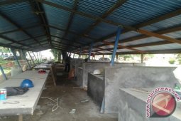 BANGUN KIOS PEDAGANG