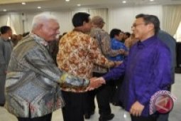 Gubernur: Benahi Kekurangan dan Tingkatkan Kualitas Pelayanan Publik