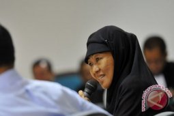 Bu Pur bantah urus proyek Hambalang