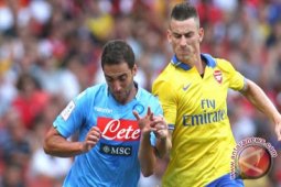Arsenal Melaju 16 Besar Meski Kalah Dari Napoli