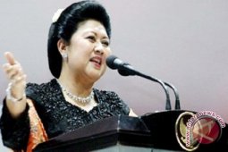 Ibu Ani terima penghargaan "Yasas Buddimat Patnika"