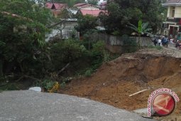 Legislator : Longsor Di Perumahan Unmul Karena "Human Error