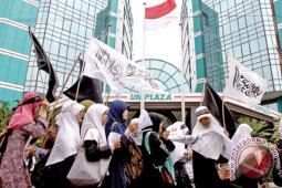 MHTI : Keterpurukan Ekonomi Karena Riba