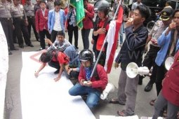 Buat Petisi Penolakan Hibah