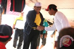 MASUKI TENDA ATLIT