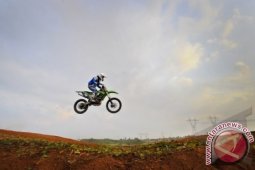 Wisata 'Adrenalin' Motor Cross