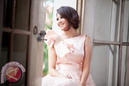 Deasy Natalina Kolaborasikan Musik Pop--Etnik Bali