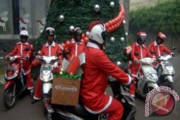 Berbagi Kasih Natal 2013