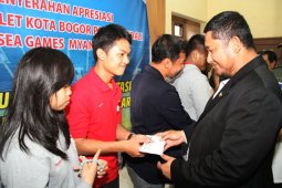Atlet Bogor peraih medali SEA Games dapat "kadeudeuh"