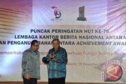 Presiden Terima Penghargaan Antara