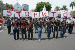 Tutup Akses Jalan Tolak WTO