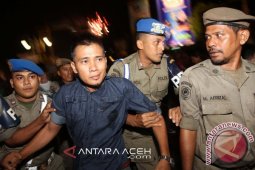 PELAKU PEMBAKAR KEMBANG API