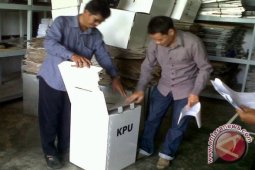 KPU Sekadau Terima Logistik Kotak Suara Berbahan Kardus