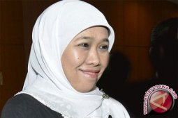 Khofifah siap sumbang jilbab untuk Polwan