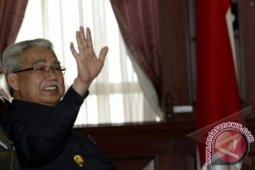 GUBERNUR EVALUASI KEPALA SKPA "RAPOR MERAH"