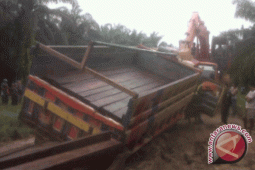Kemacetan Jalan di Semuntai Semalam, Baru Terurai Senin Pagi