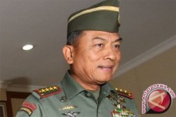 Panglima: TNI bermain politik, demokrasi rusak