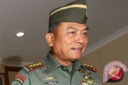 Panglima: TNI bermain politik, demokrasi rusak