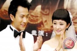 Aktor Hawick Lau-aktris Yang Mi menikah di Bali